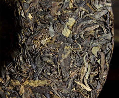 中吉號(hào)古樹茶 - 易武老樹圓茶2010