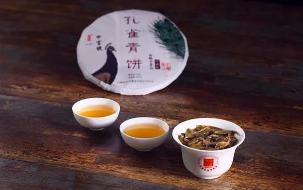 孔雀青餅普洱茶